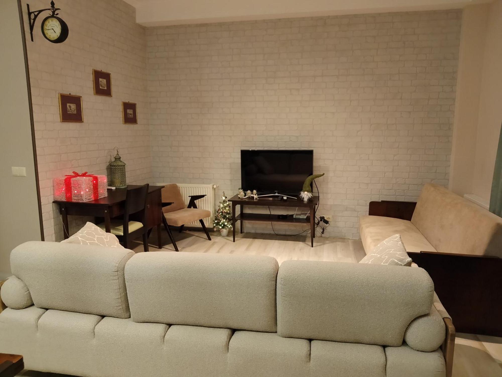 Medea'S Home 库塔伊西 外观 照片