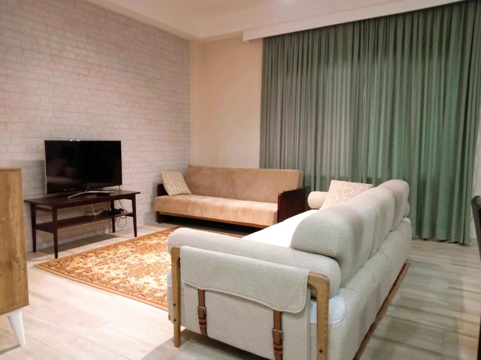 Medea'S Home 库塔伊西 外观 照片